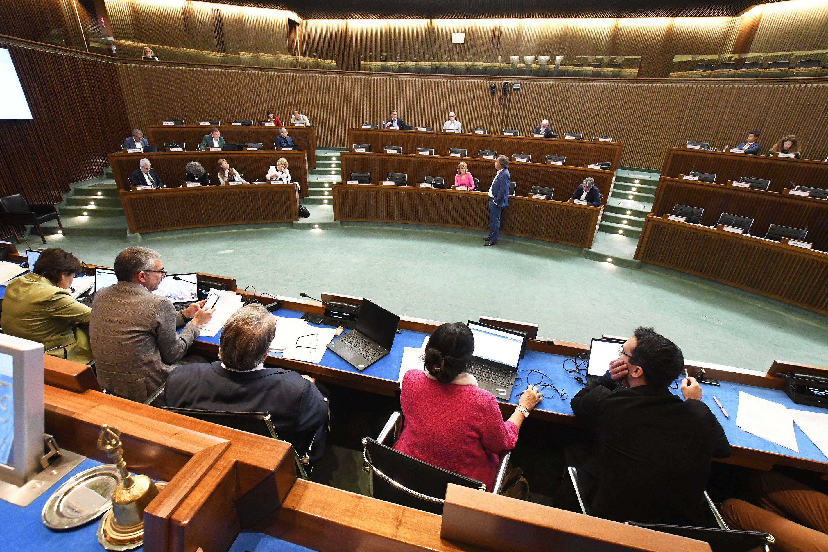 PROVINCE/3. OK V COMM ARTT 5-24, CRITICATA LA SUDDIVISIONE IN 4 AREE